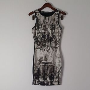 Guess Elegant Sleeveless Dress